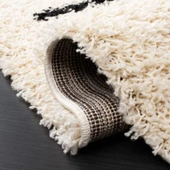 Venus Shag VNS604 Power Loomed Area Rug - Safavieh -Decor Haven Shop GUEST 1fc5a50f 1e40 46c6 9da1 102083fb82cc