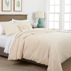 Matelasse Medallion Comforter & Sham Set - Threshold