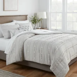 4pc Clipped Stripe Poms Comforter Bedding Set - Thresholdâ˘